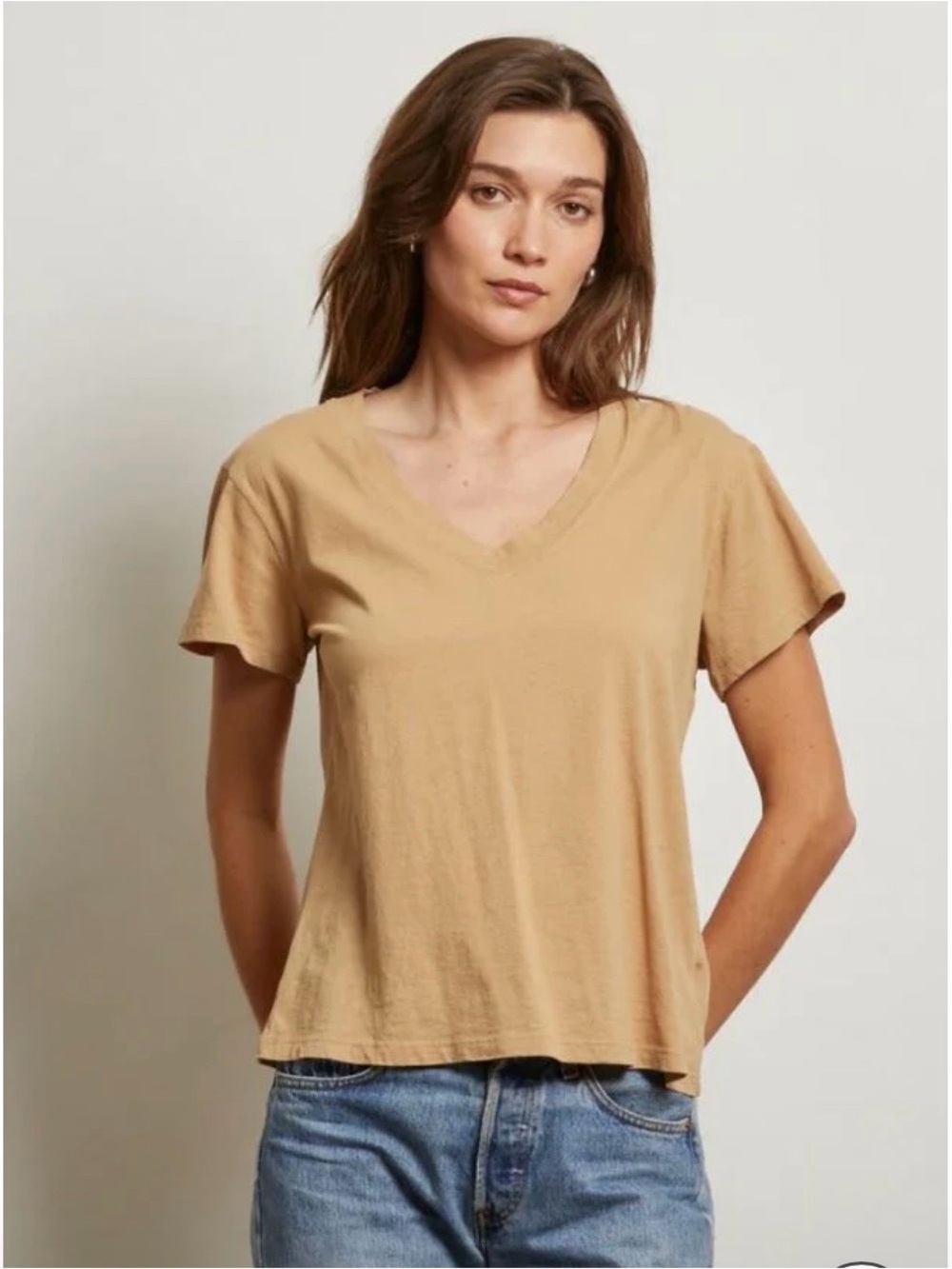 NWT perfectwhitetee Hendrix vneck tee size S in Dune
